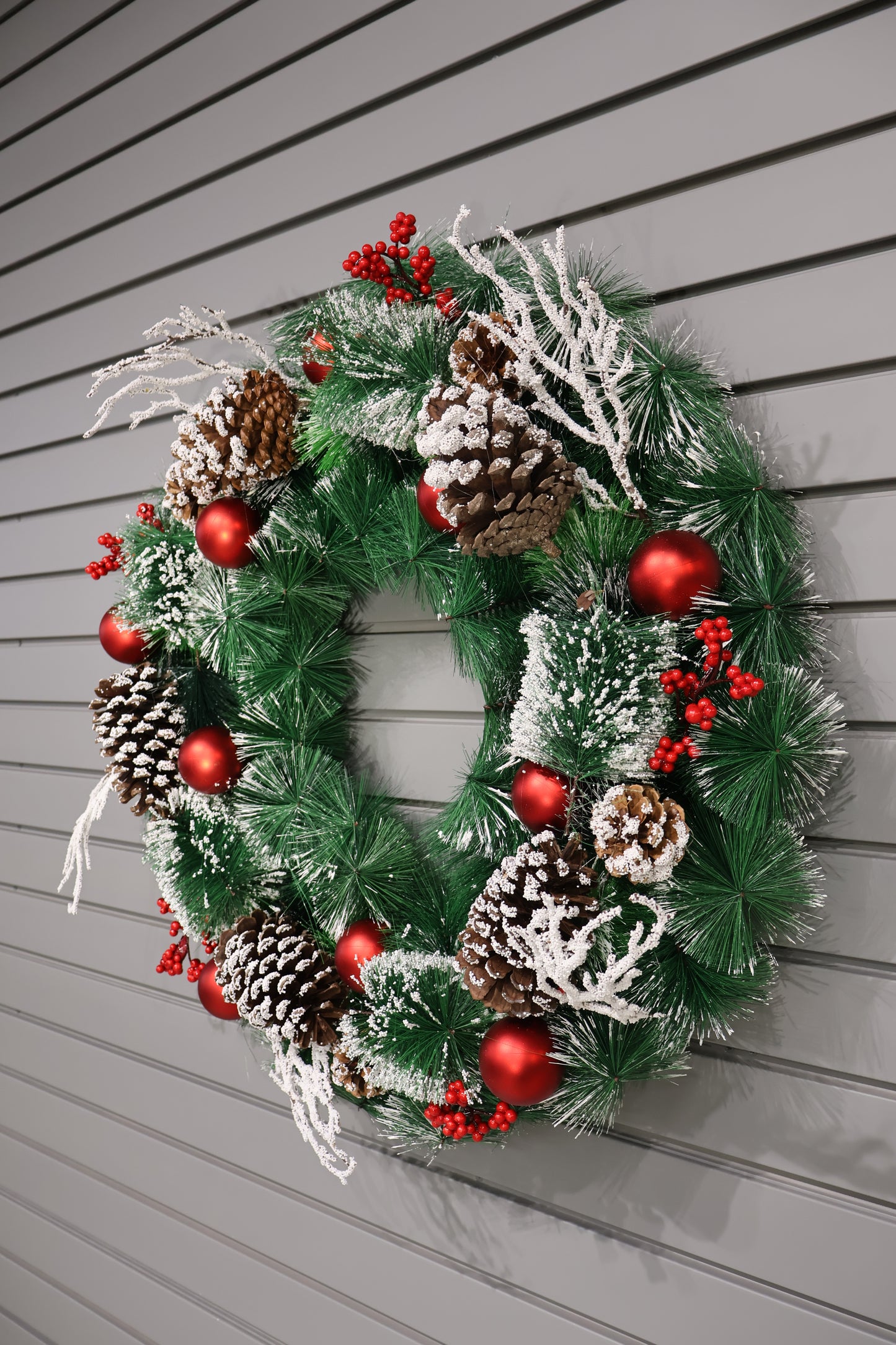 AG-52 | Artificial Christmas Wreath with Pinecones, Red Baubles & Berries – 27.5" (70 cm) Diameter