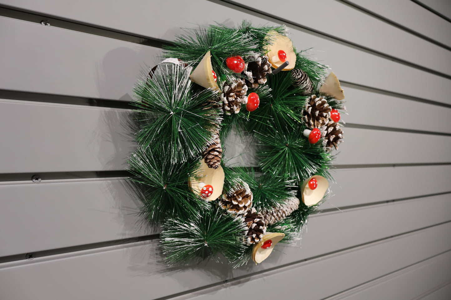 AG-45 | Artificial Christmas Wreath with Pinecones, Mushrooms & Red Accents – 12" (30 cm)