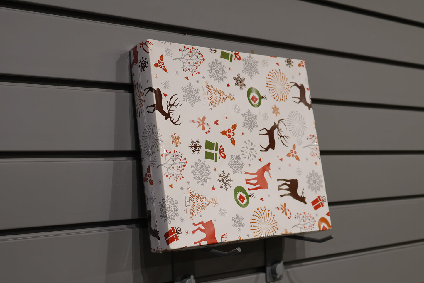 AG-76 | Christmas Tree Ornaments – Gift Box with 8 Pieces, 4 Unique Designs