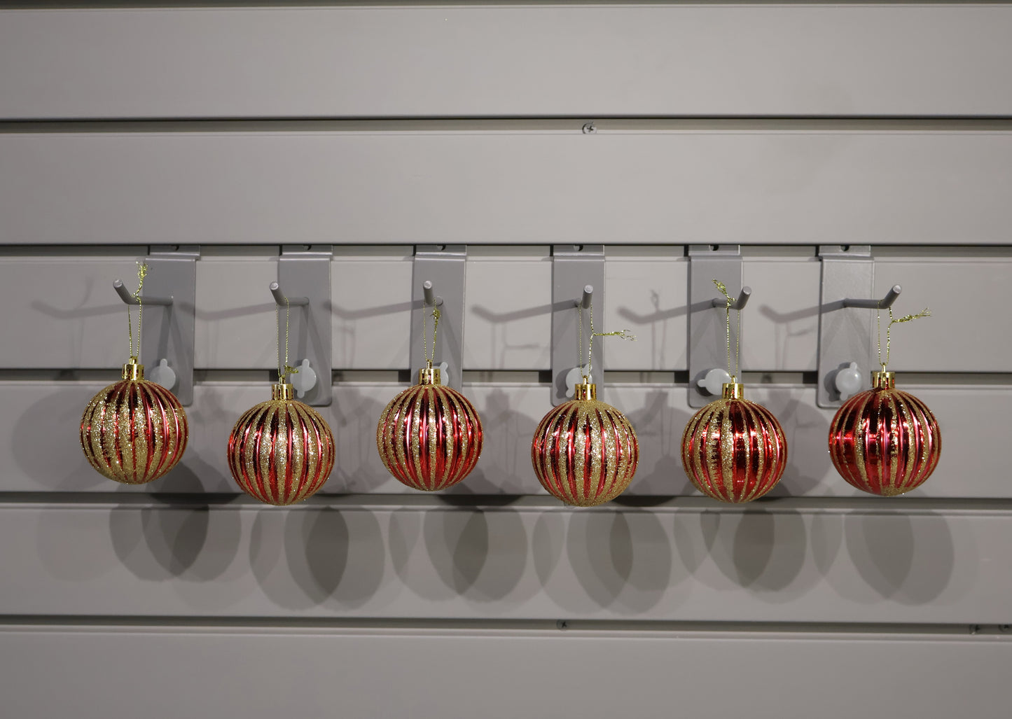 AG-77 | Christmas Tree Baubles – 2.4" (6 cm) Diameter, Set of 6 Pieces