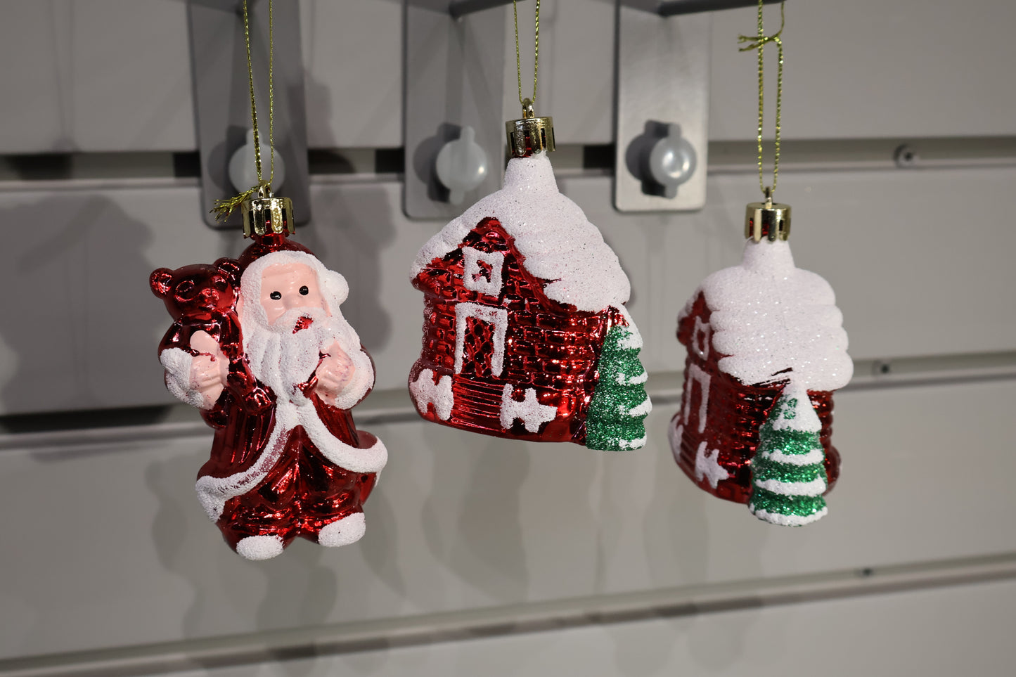 AG-74 | Christmas Hanging Ornament Set – 3" Height × 2.5–3" Width (Santa & Houses), Set of 3