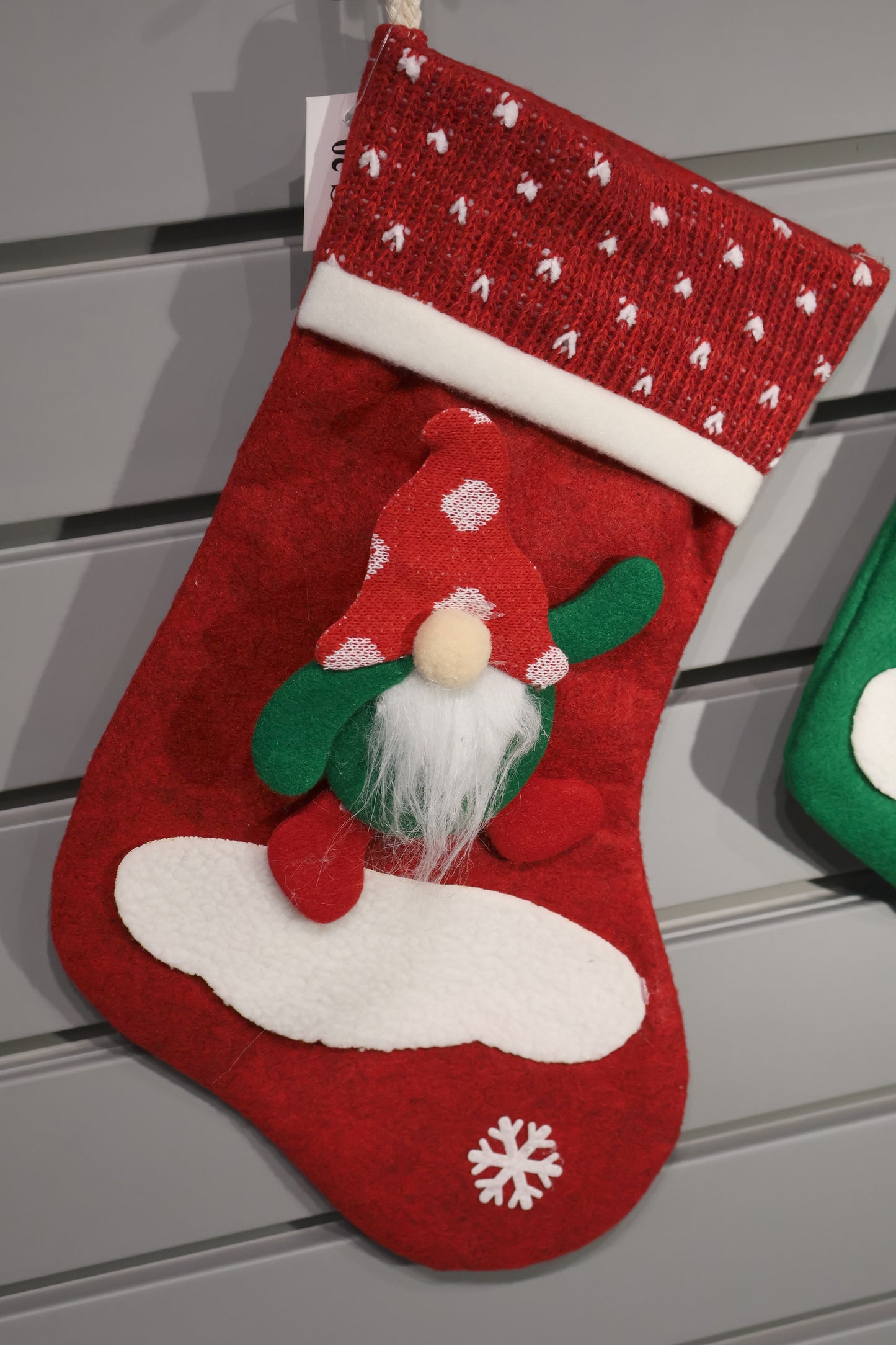 AG-20 | Christmas Stockings – 13.6" × 9.1" × 0.8" (34.5×23×2 cm), 2 Mixed Designs (Red & Green), 1 Piece with Hangtag / 12 Pieces per OPP Bag