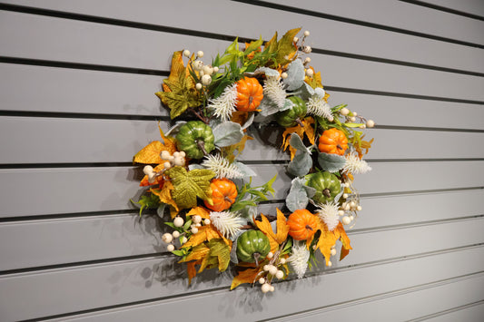 AG-53 | Artificial Autumn Wreath with Pumpkins, Maple Leaves & Berries – 19.7" (50 cm) Diameter