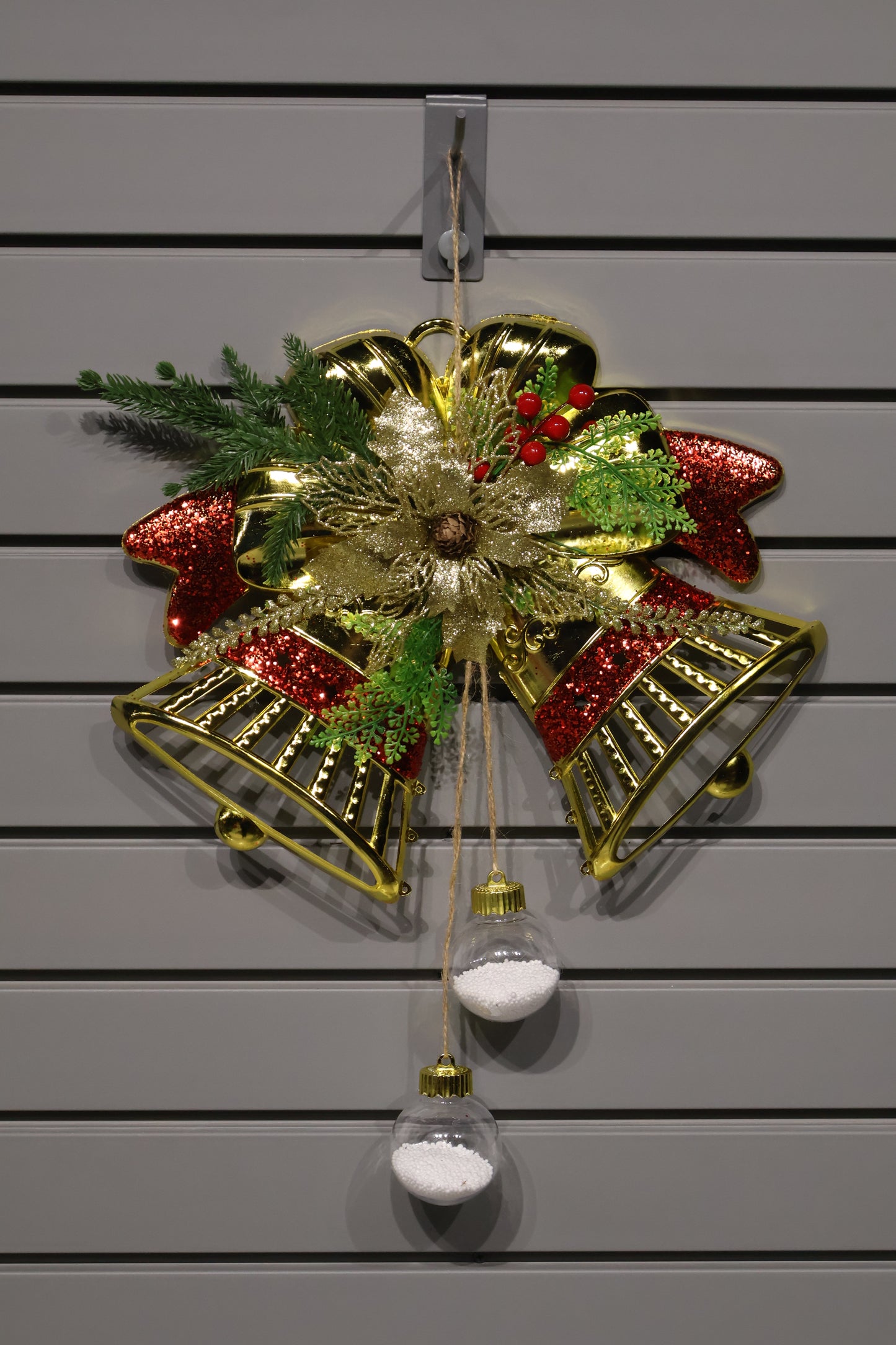 AG-68 | Christmas Hanging Bell Decoration – 18" × 15" × 2" (46×38×5 cm), Gold