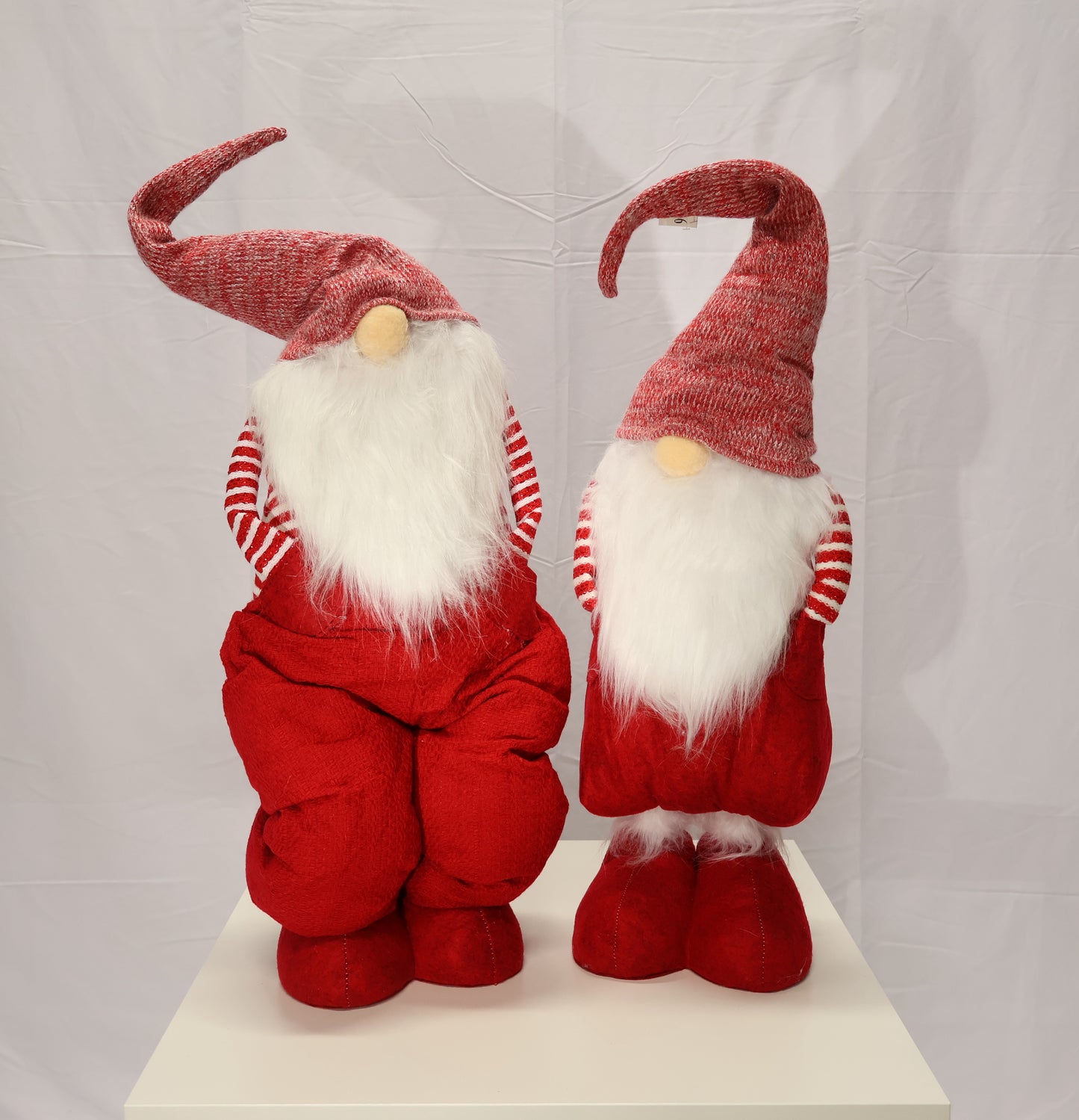 AG-16 | Christmas Ornament – Nordic Gnome Design, Red, 26.0" × 8.7" × 5.9" (66×22×15 cm)
