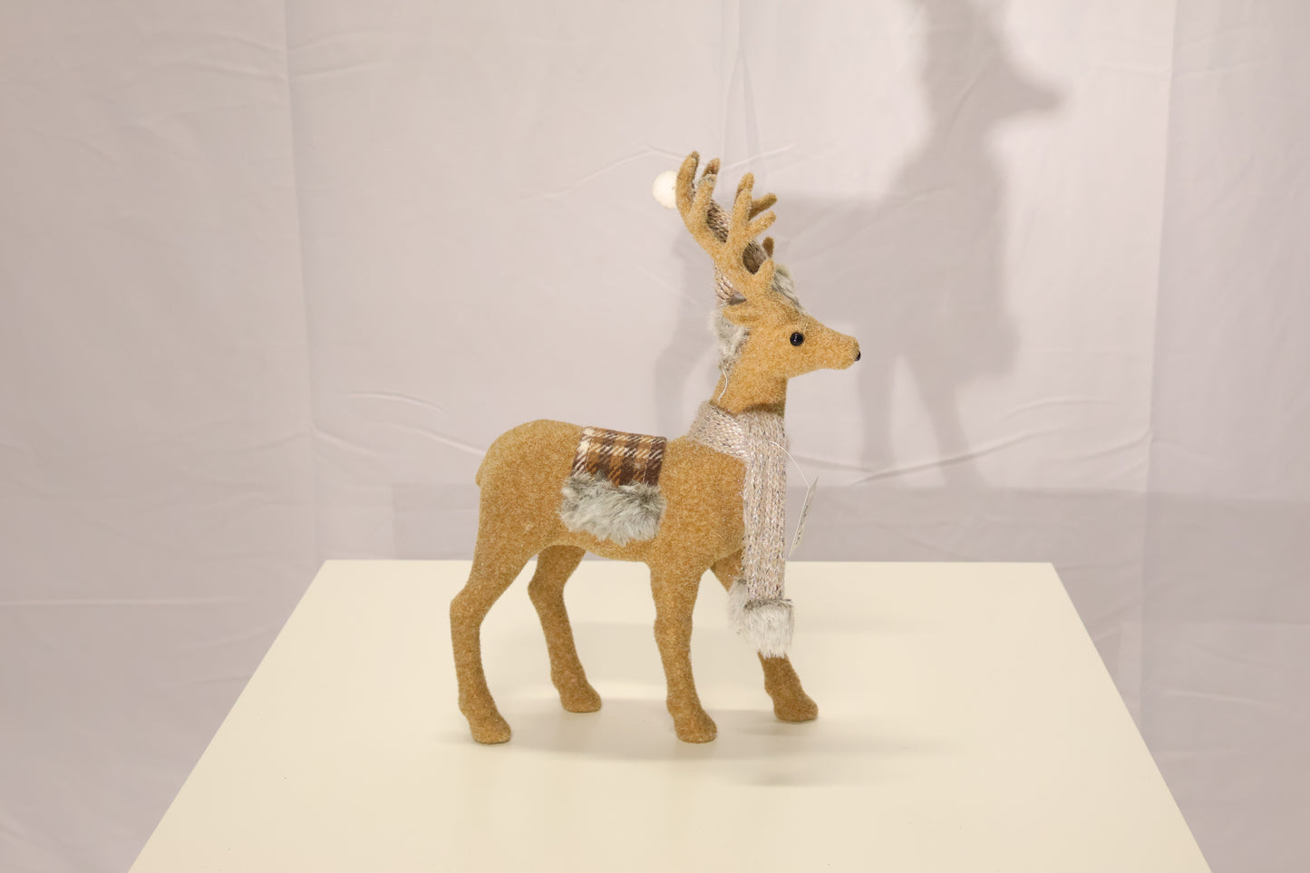 AG-26 | Christmas Ornament – Reindeer Design, Bronze, 12.6" × 9.1" (32×23 cm)