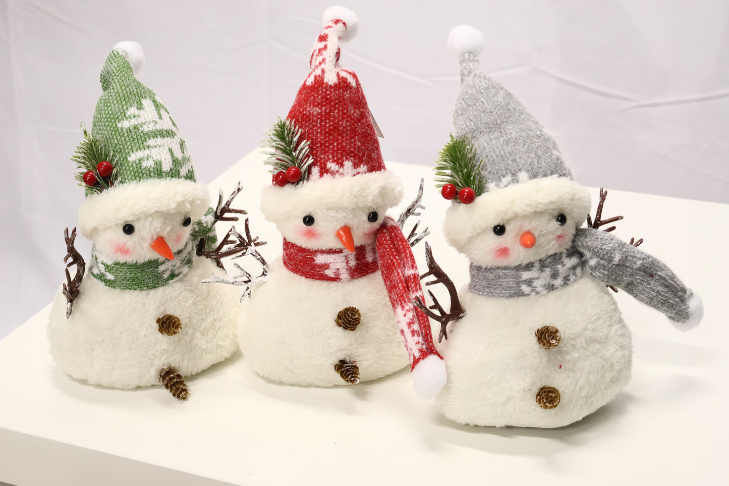 AG-12 | Christmas Ornament – Snowman Design (Green, Silver, Red), 11.0" × 5.1" × 3.5" (28×13×9 cm)