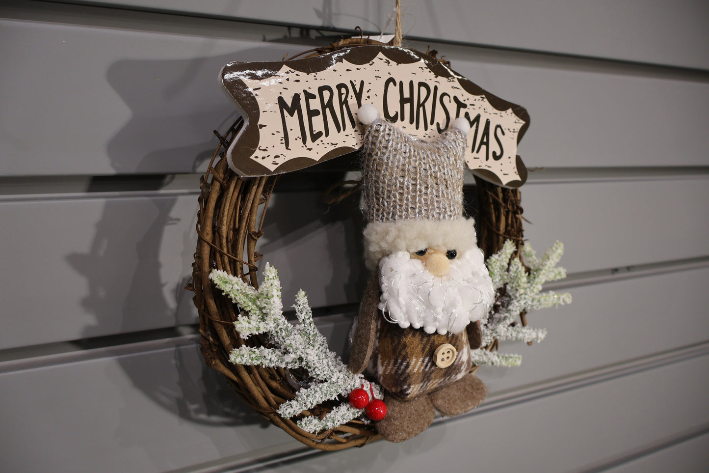 AG-14 | Christmas Ornament – Wreath with Santa Figure (Red, Blue, Brown), 7.9" × 8.3" (20×21 cm)