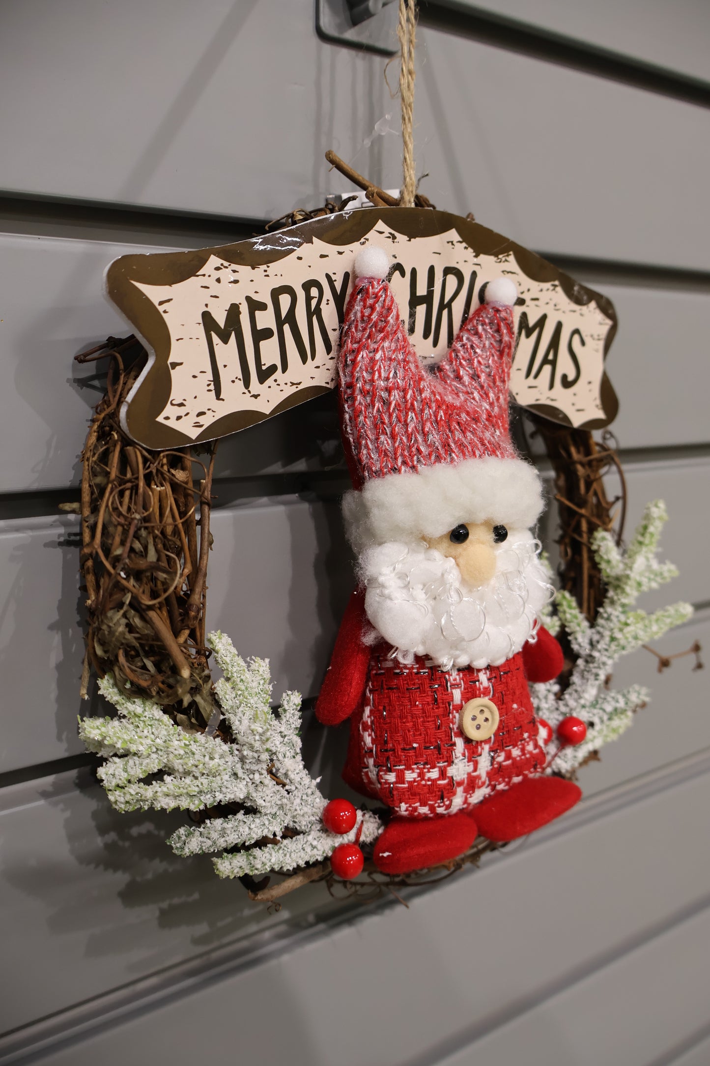 AG-14 | Christmas Ornament – Wreath with Santa Figure (Red, Blue, Brown), 7.9" × 8.3" (20×21 cm)