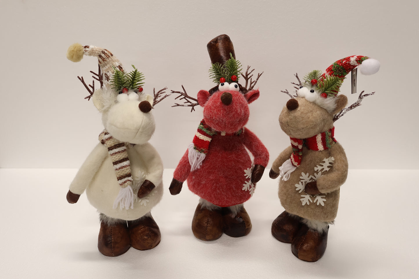 AG-03 | Christmas Reindeer Figurine – 18.1" × 7.1" × 5.1" (46×18×13 cm), Brown / Red / White