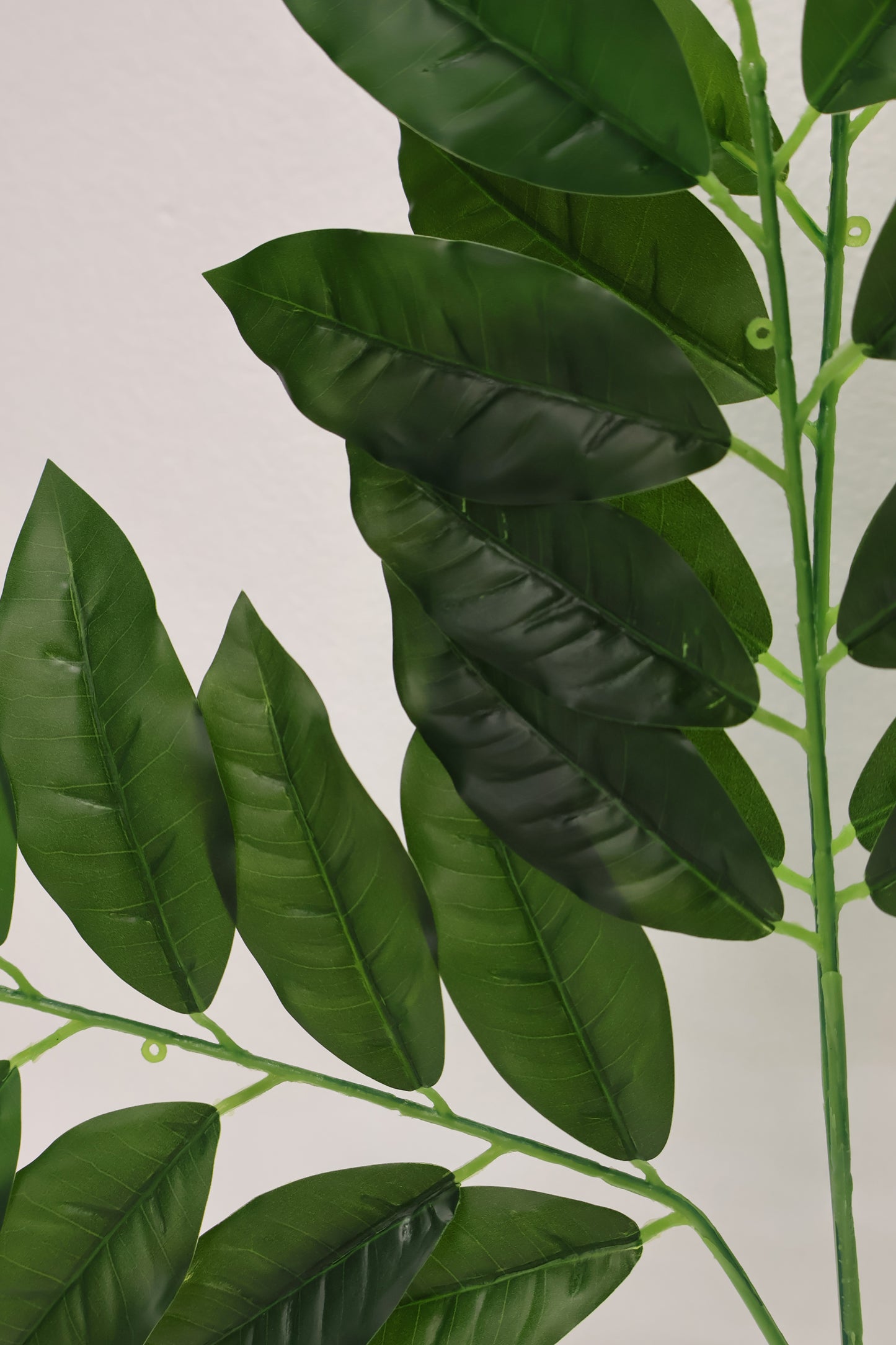 LAUREL SINGLE LEAF — 26" (66 cm)
