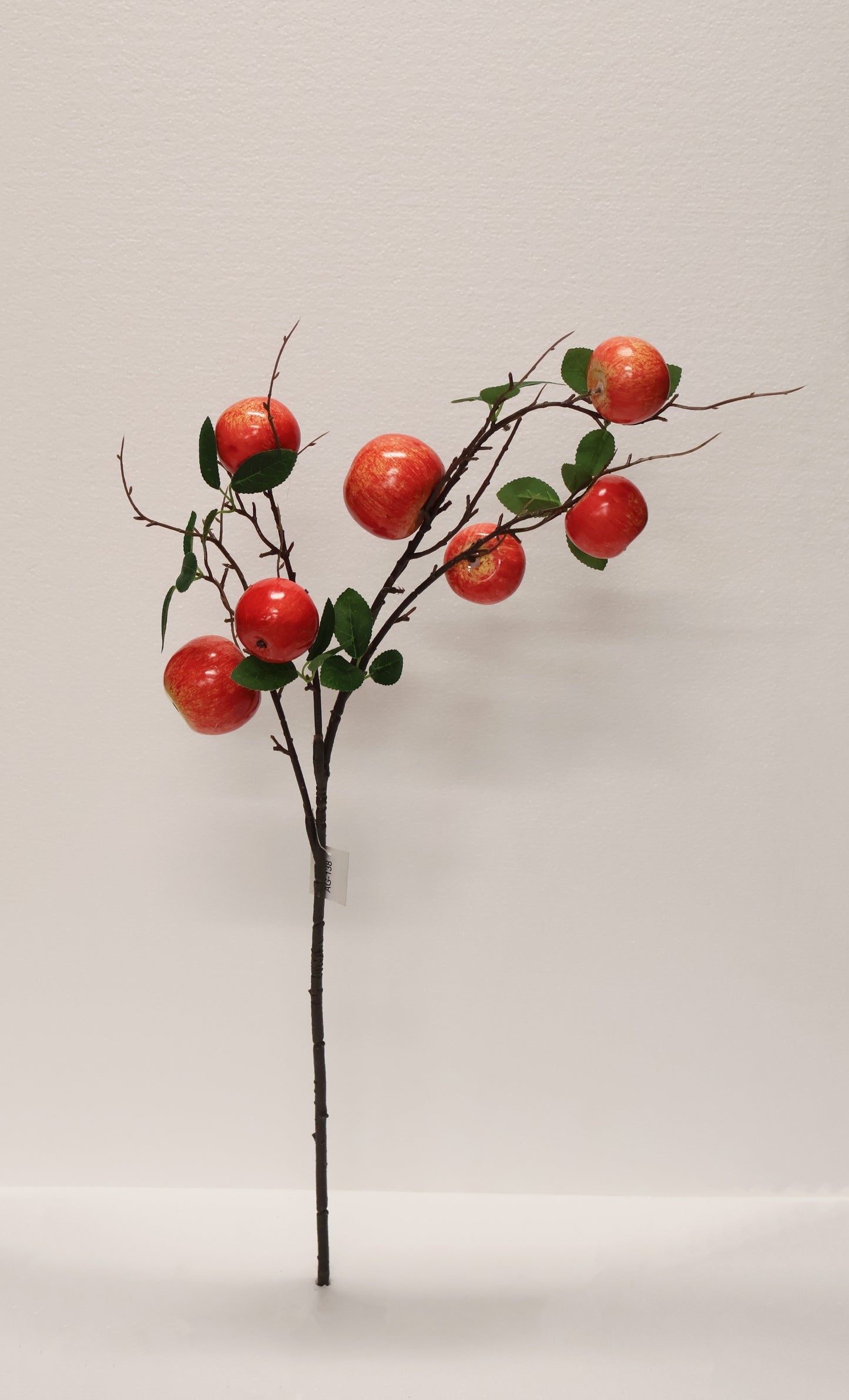 APPLE — 37.0" (94 cm)