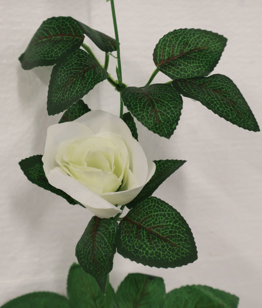 ROSE GARLAND — 88.6" (225 cm)