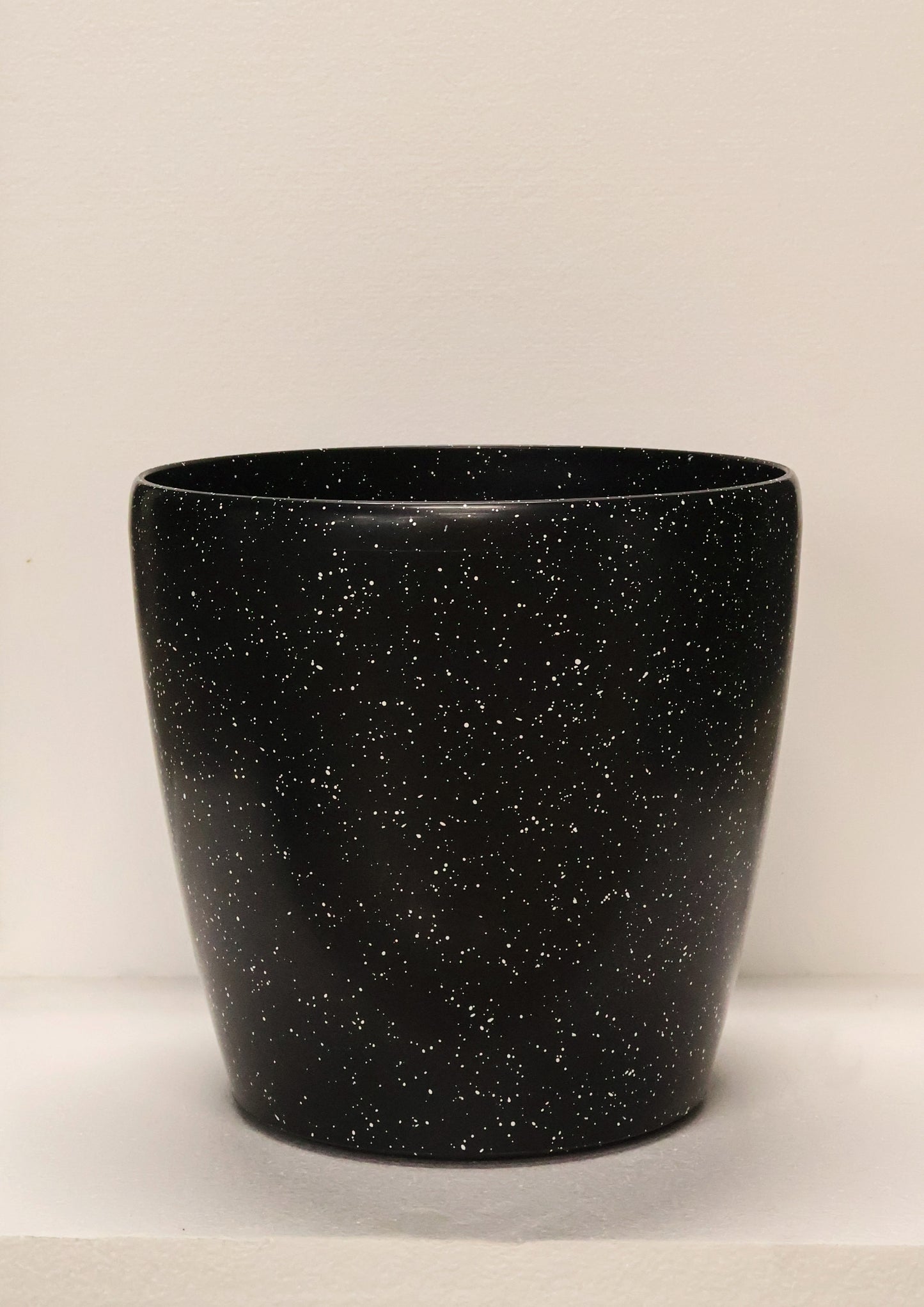 SPECKLED GLOSS ROUND PLANTER (ON WHEELS) — 13.2" × 13.0" (33.5 × 33 cm)