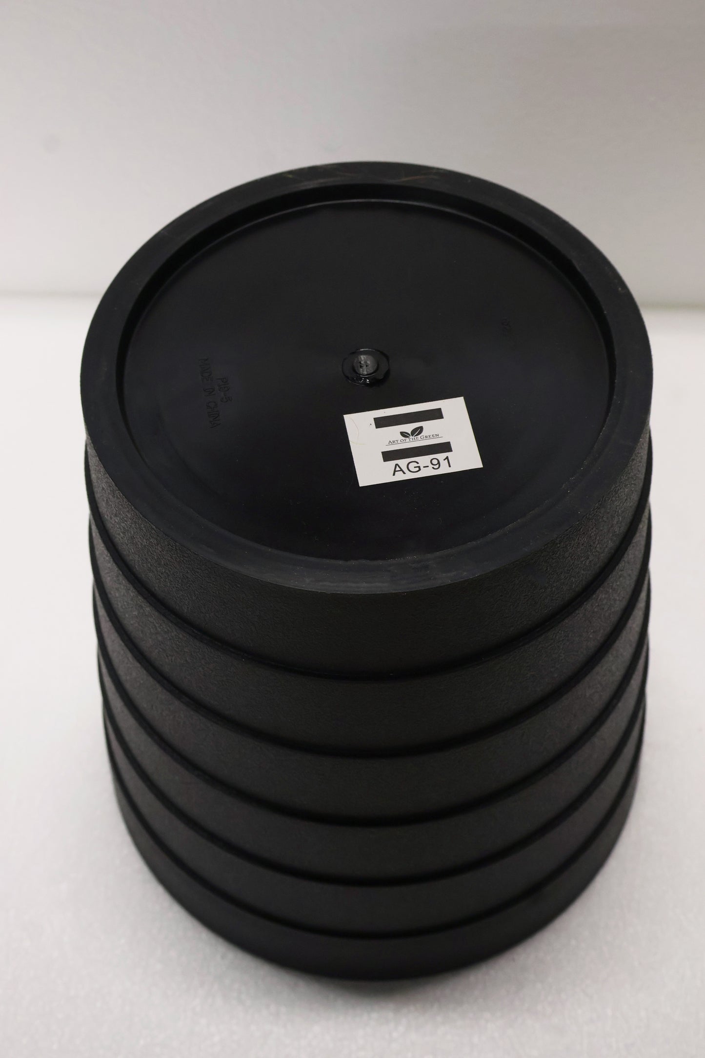 TIERED ROUND PLANTER — 9.8" × 10.0" (25 × 25.5 cm)