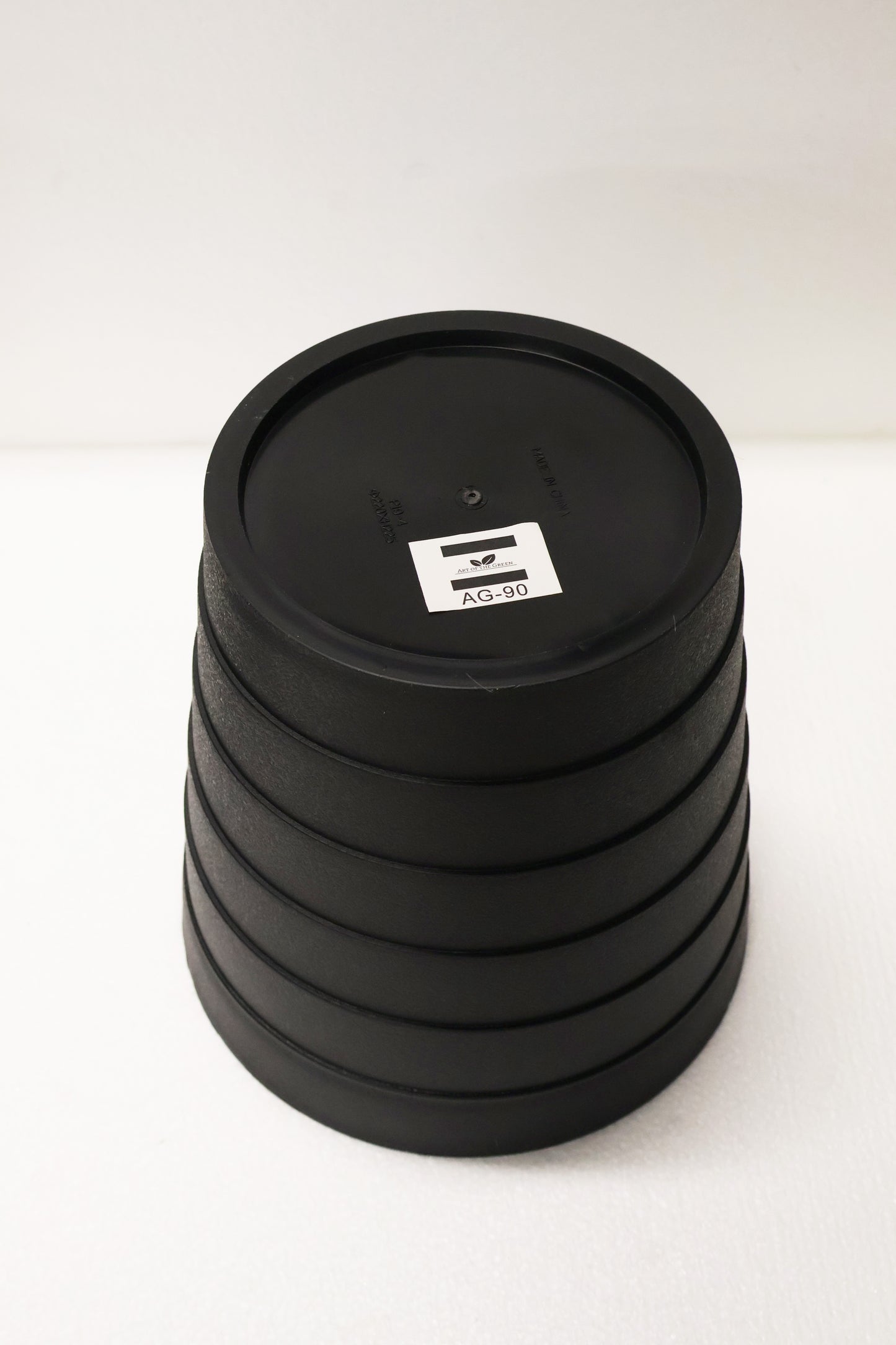 TIERED ROUND PLANTER — 8.7" × 8.9" (22 × 22.5 cm)
