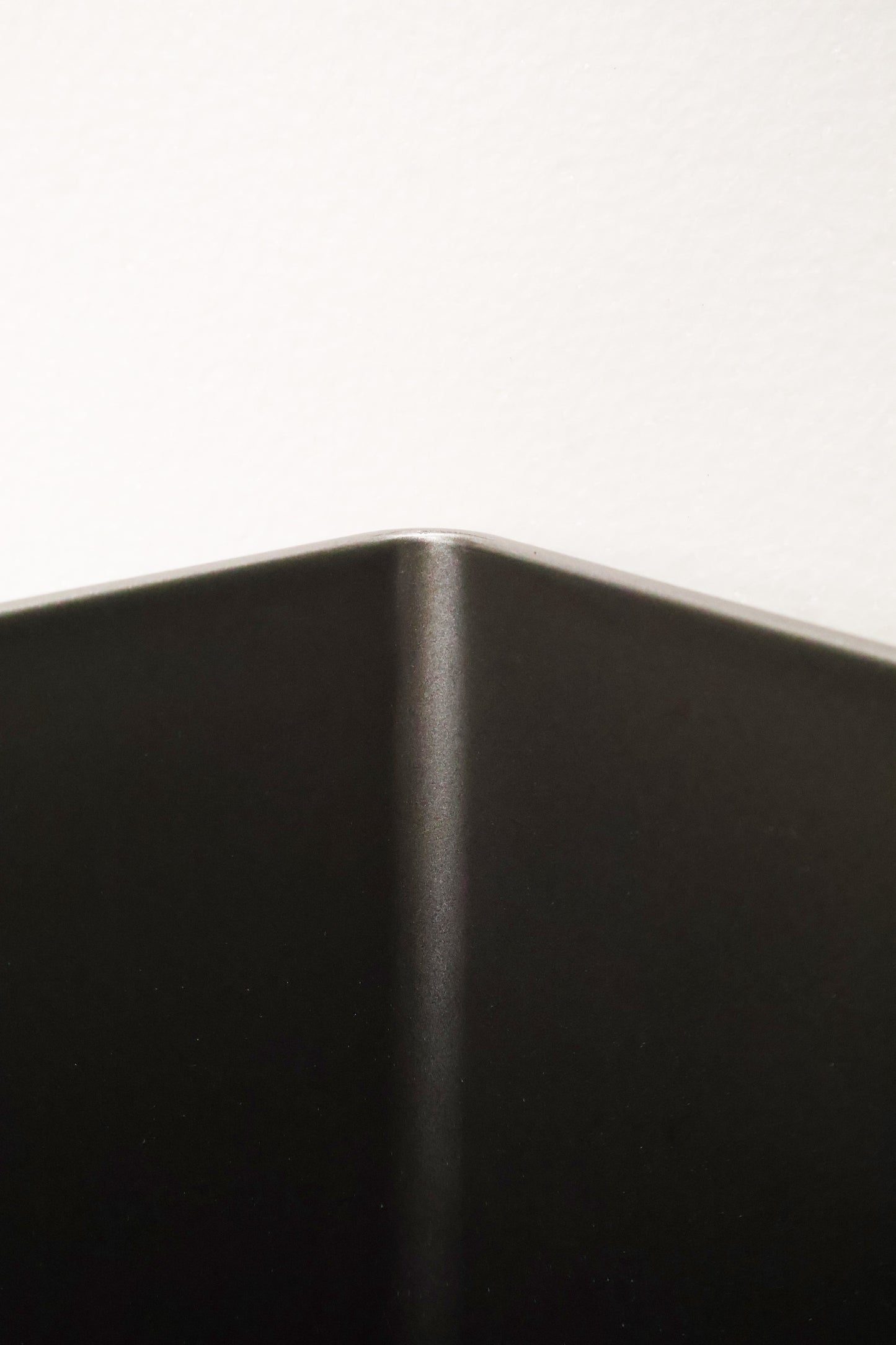 FACETED TAPERED SQUARE PLANTER (ON WHEELS) — 13.0" × 13.0" (33 × 33 cm)