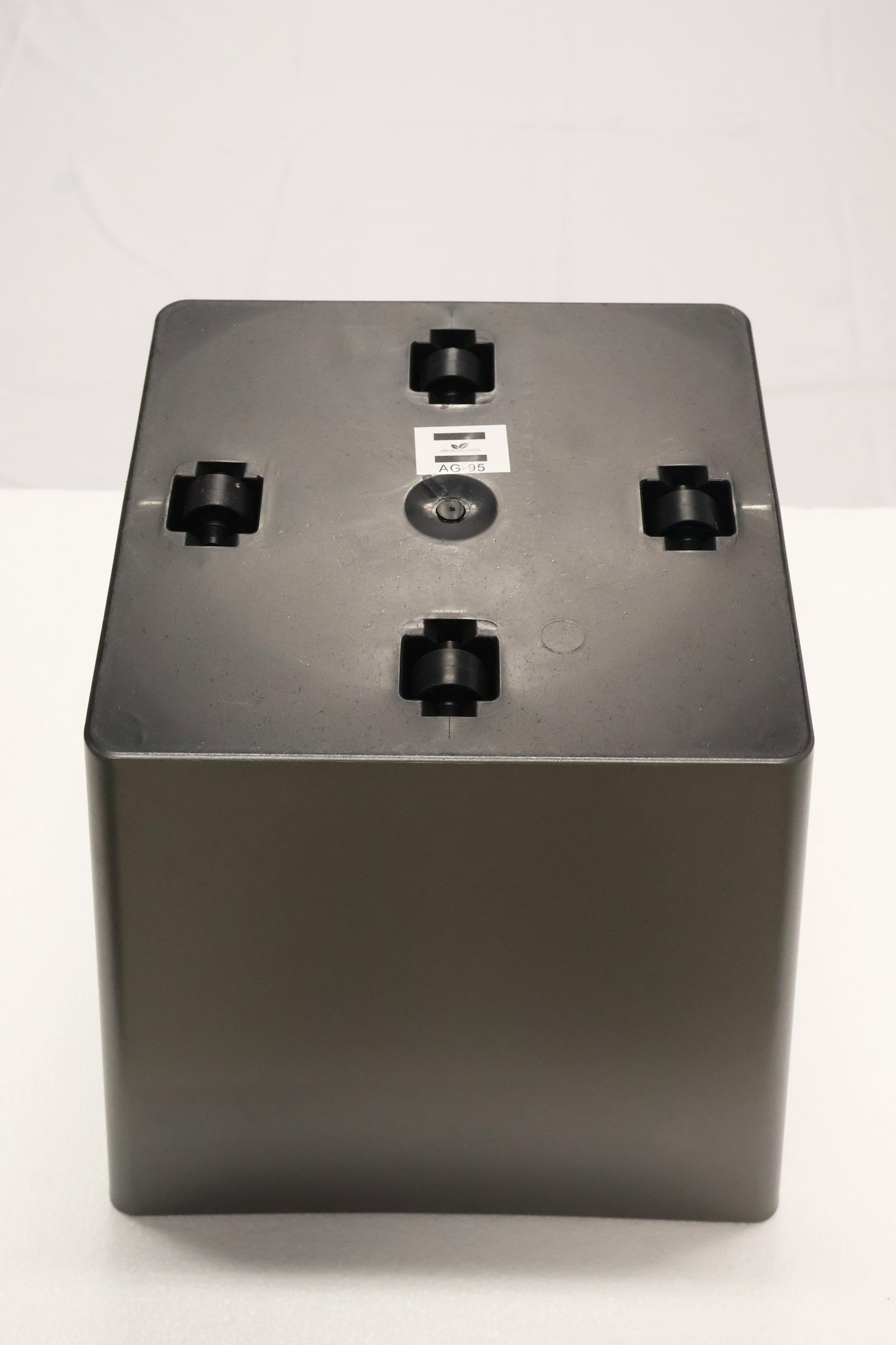 FACETED TAPERED SQUARE PLANTER (ON WHEELS) — 13.0" × 13.0" (33 × 33 cm)