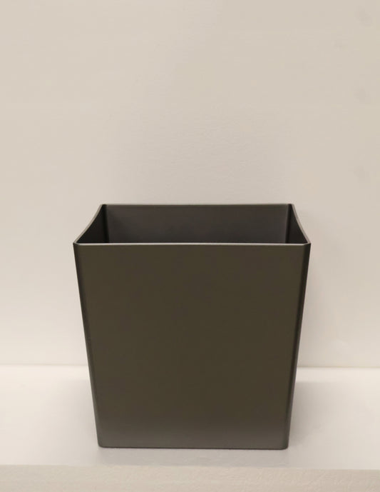 FACETED TAPERED SQUARE PLANTER (ON WHEELS) — 15.0" × 14.6" (38 × 37 cm)