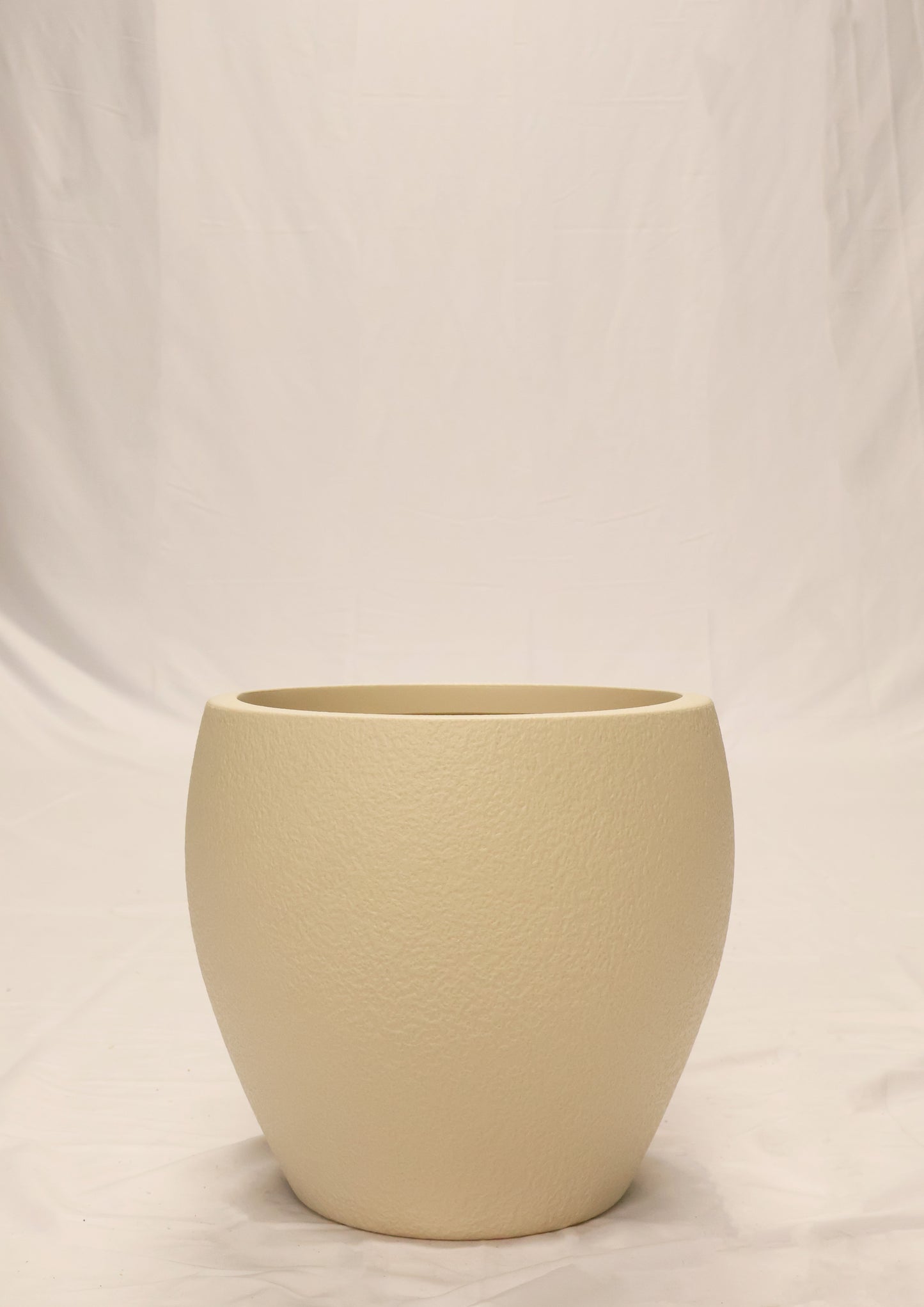 TEXTURED ROUND PLANTER — MULTI SIZE