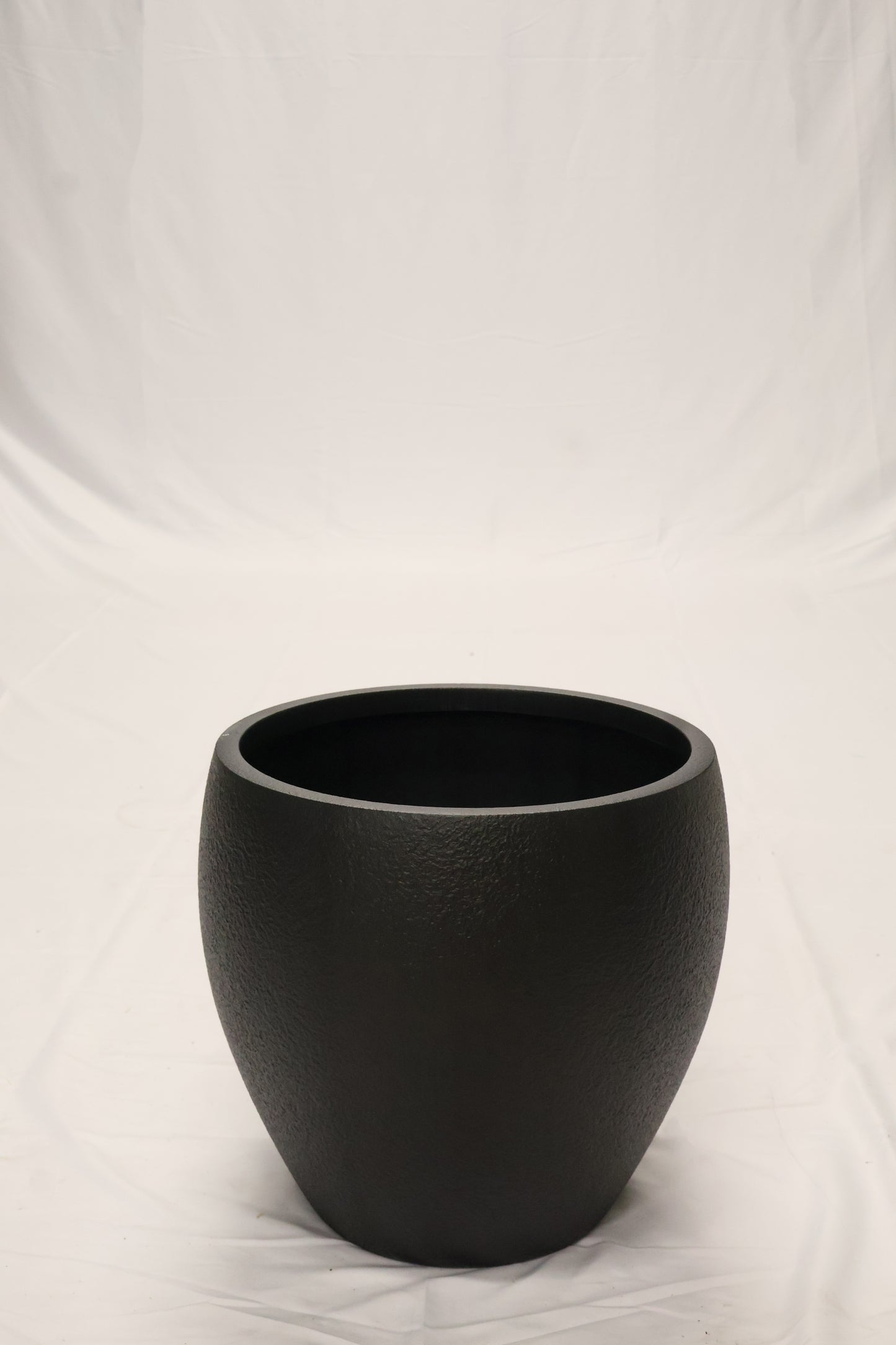 TEXTURED ROUND PLANTER — MULTI SIZE