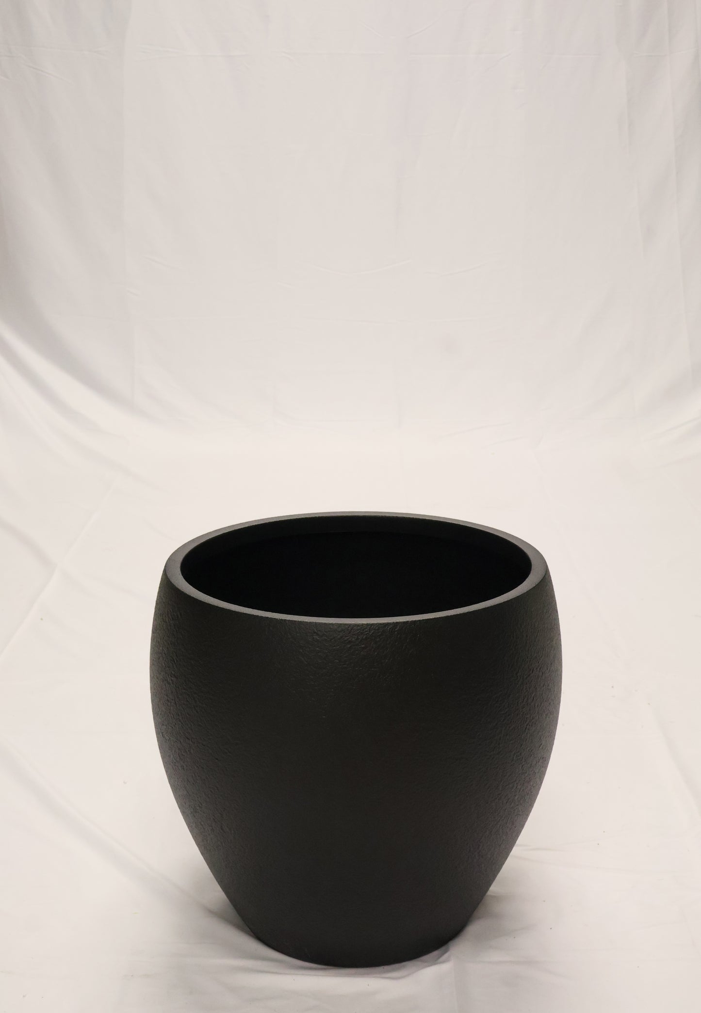 TEXTURED ROUND PLANTER — MULTI SIZE