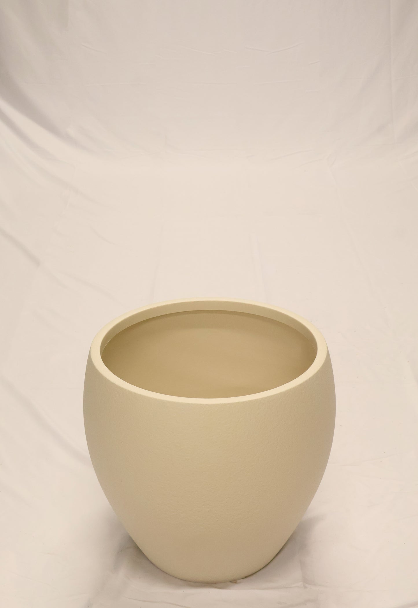 TEXTURED ROUND PLANTER — MULTI SIZE