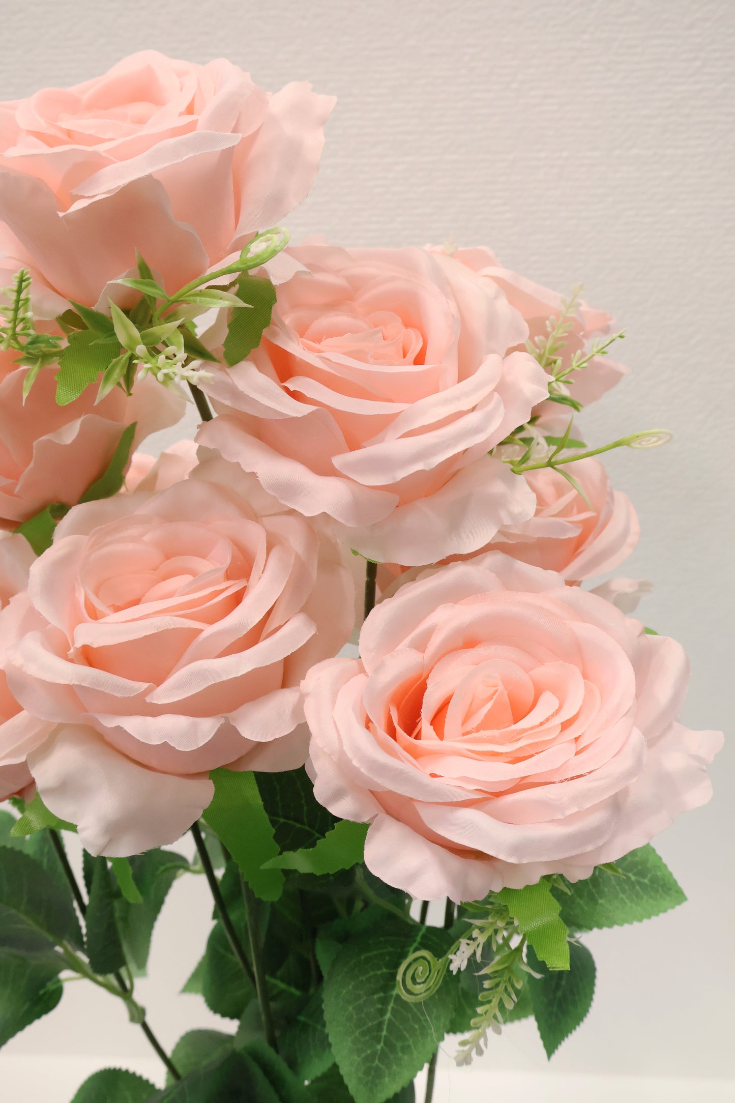 ROSE BOUQUET — 23.6" (60 cm)