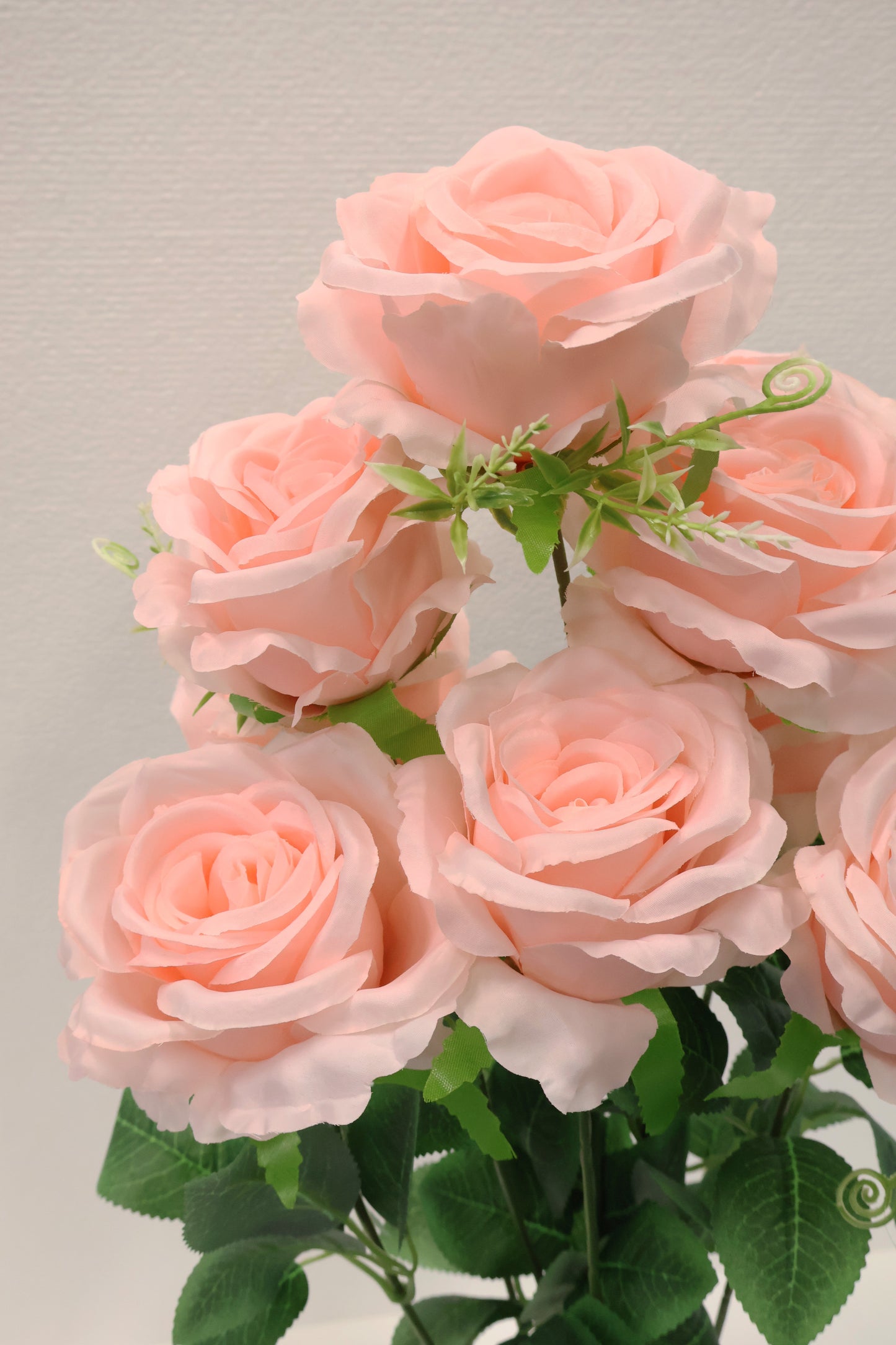 ROSE BOUQUET — 23.6" (60 cm)