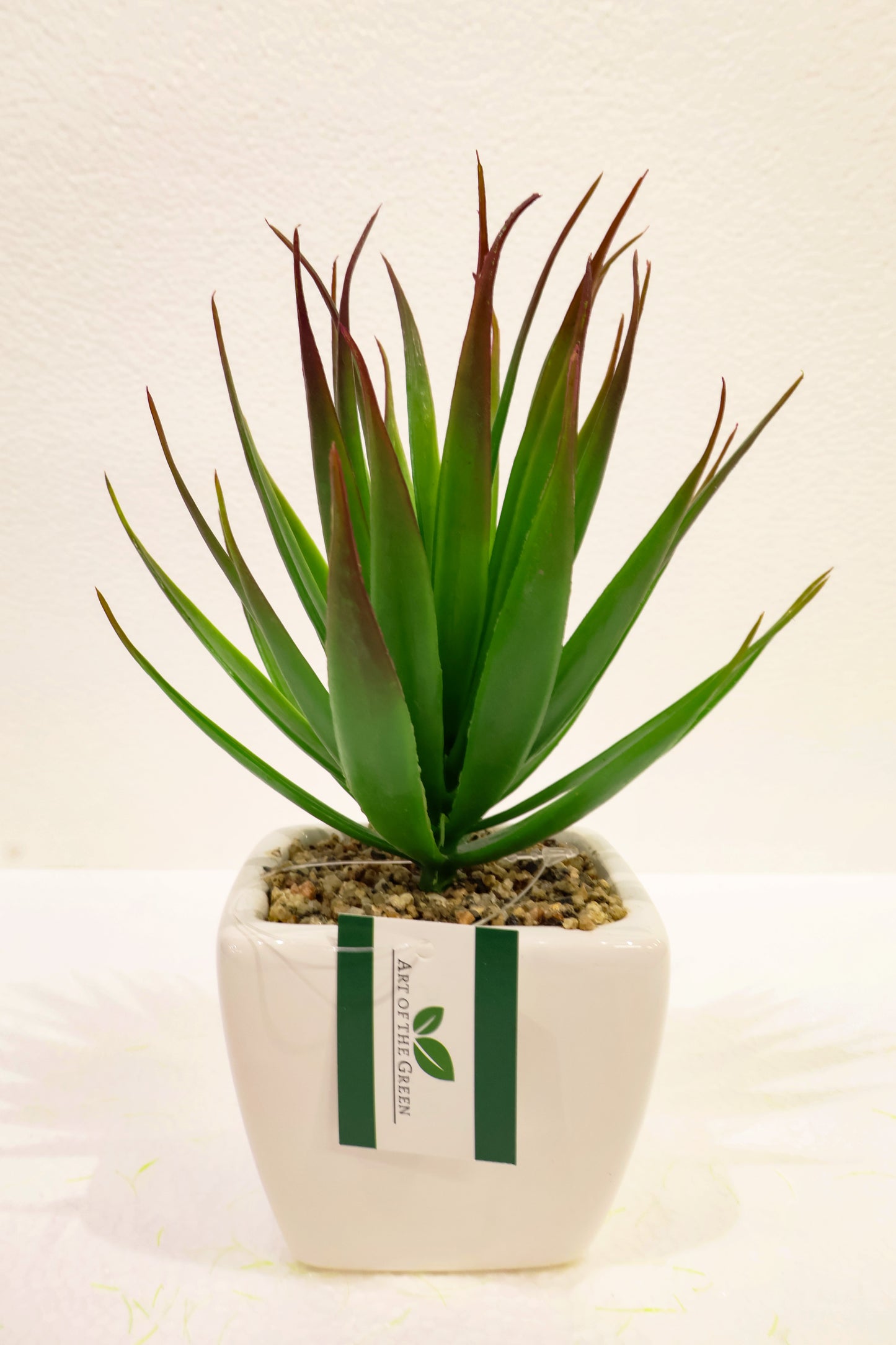 ARTIFICIAL ALOE VERA PLANT — 7.1" × 4.7" (18 × 12 cm)