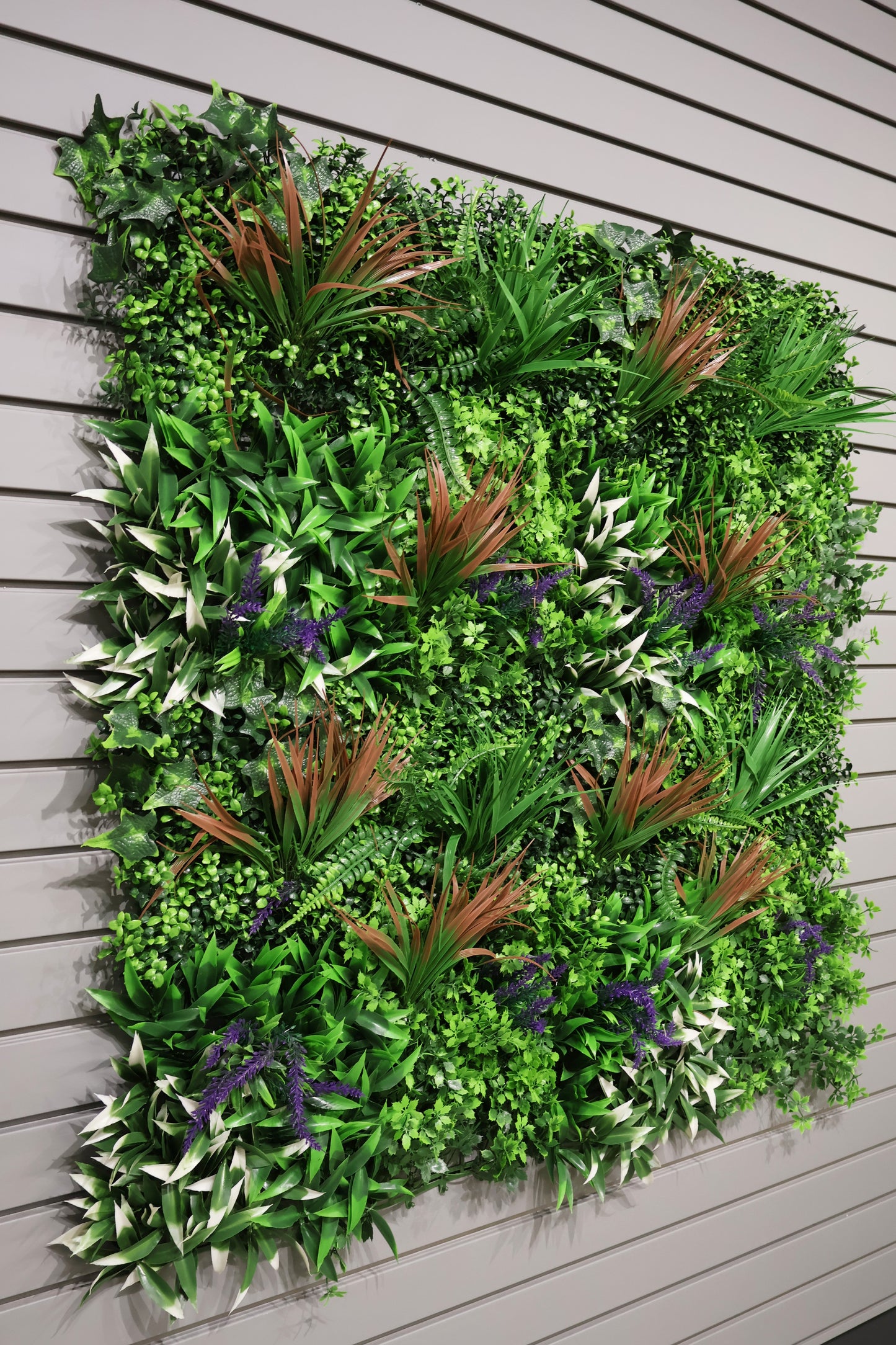 GREEN WALL — SUMMER BLOOM — 40" × 40" (102 × 102 cm)