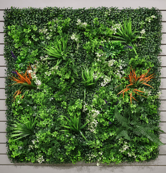 GREEN WALL — ORANGE NOTE — 40" × 40" (102 × 102 cm)