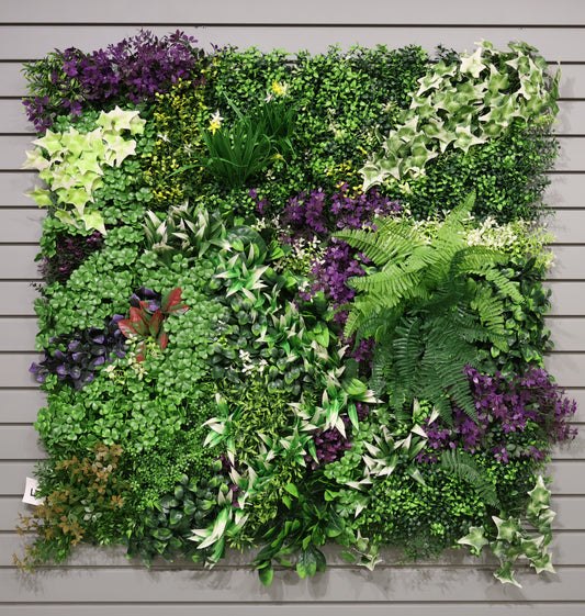 GREEN WALL — SIGNATURE MIX — 40" × 40" (102 × 102 cm)